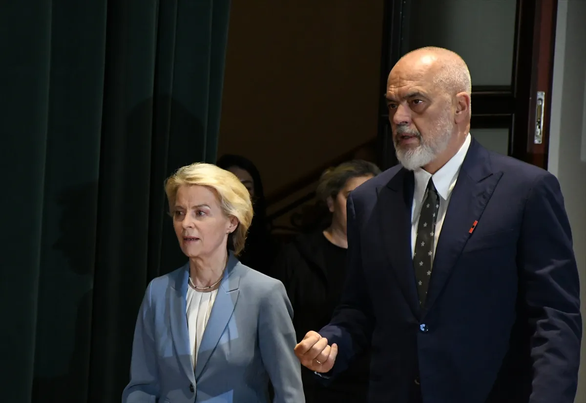 AB Komisyonu Başkanı von der Leyen, Arnavutluk’un üyeliğinin AB’yi güçlendireceğini söyledi