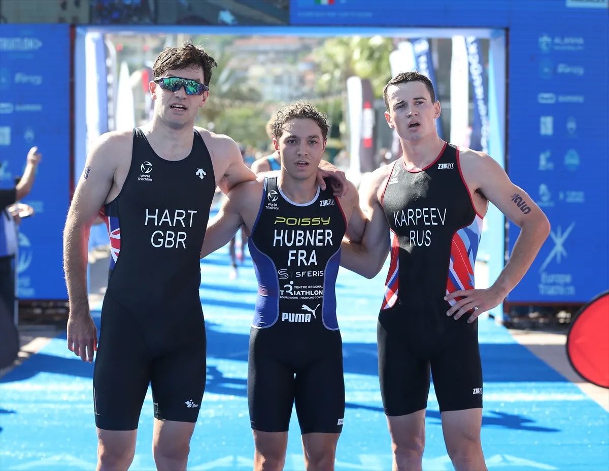 35. Alanya Triatlon Yarışları, Belediye işbirliğiyle başladı 35. Alanya Triatlon Yarışları, Belediye işbirliğiyle başladı