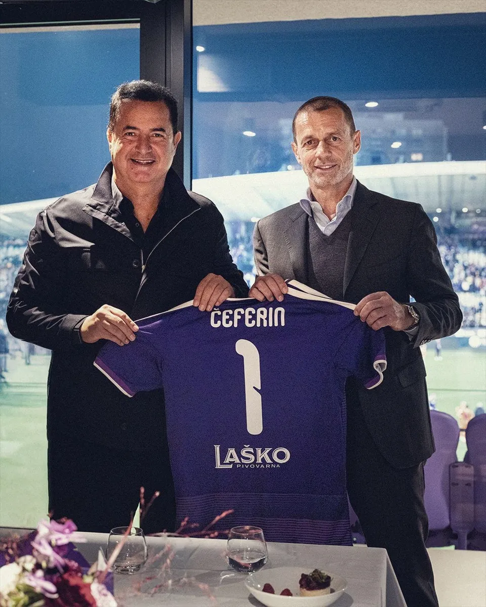 Acun Ilıcalı, UEFA Başkanı Ceferin ile görüştü