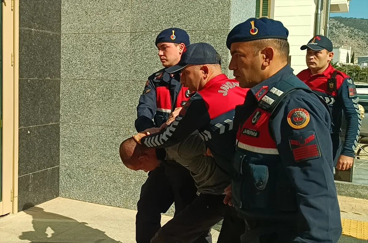 Adana’da piknikte kadını vuran şüpheli tutuklandı Adana’da piknikte kadını vuran şüpheli tutuklandı