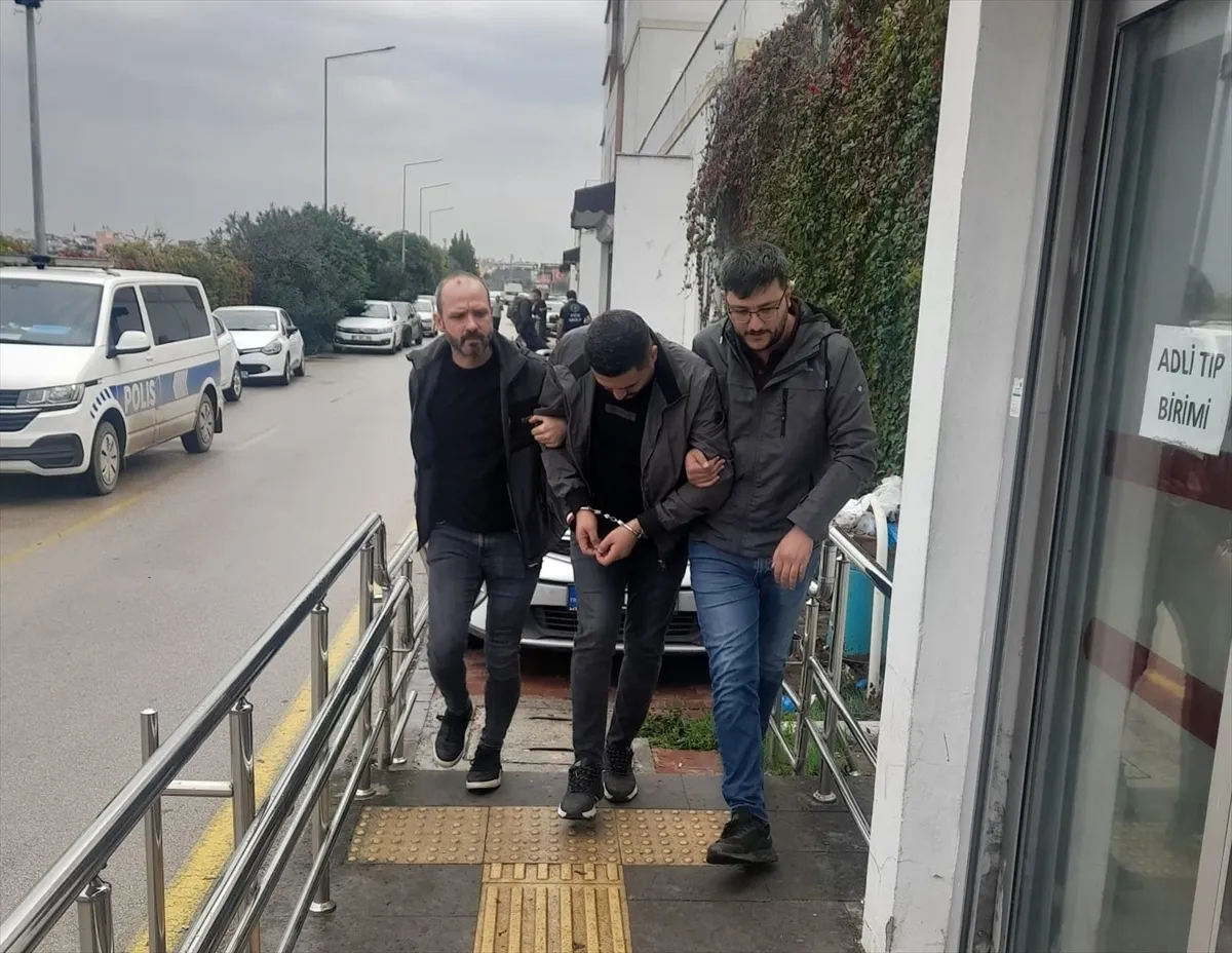Adana’da suç örgütü üyeliğinden aranan zanlı, MİT destekli operasyonla yakalandı