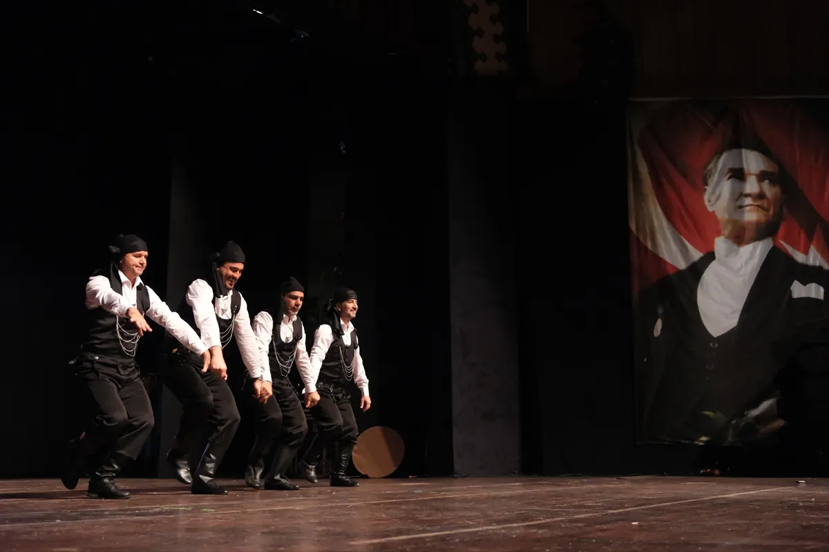 Adana, Mersin, Hatay ve Osmaniye’de Cumhuriyet’in 103. yıl dönümü kutlandı