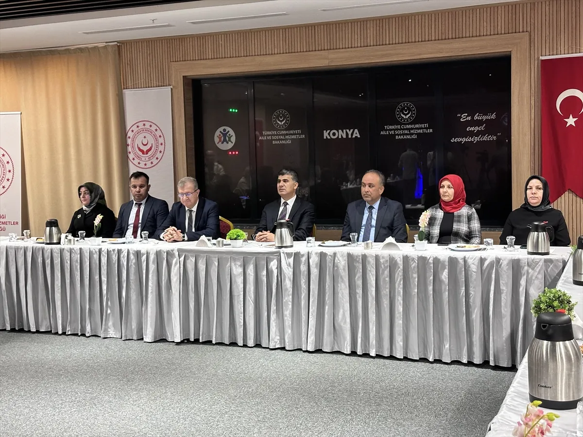 Aile ve Sosyal Hizmetler Bakanlığının İyilik Var projesi Konya’da tanıtıldı Aile ve Sosyal Hizmetler Bakanlığının İyilik Var projesi Konya’da tanıtıldı