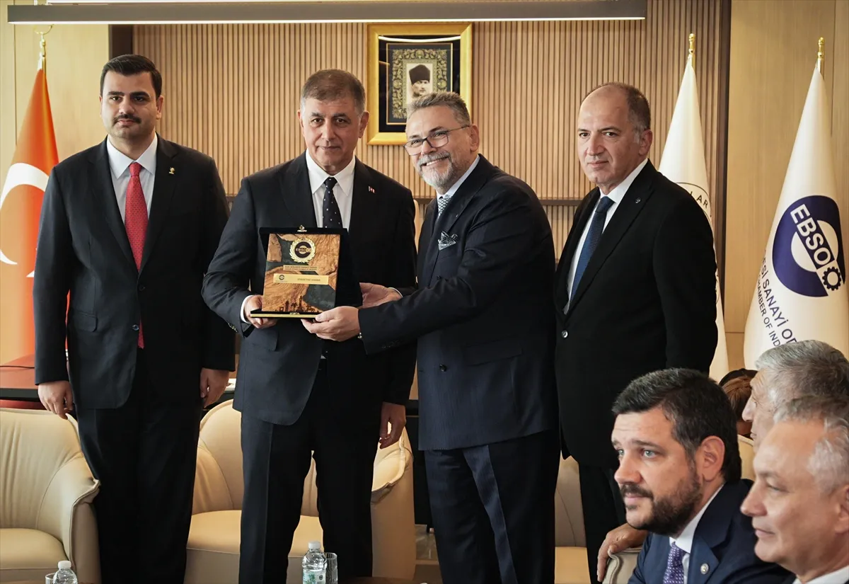 AK Parti Genel Sekreteri İnan, Ege Bölgesi Sanayi Odası’nda konuştu