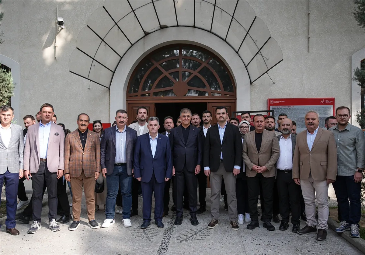 AK Parti’li İnan, Kültür Yolu Festivali sergilerini gezdi