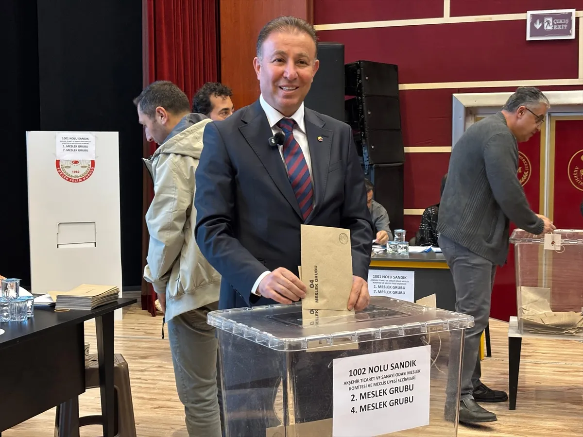 Akşehir TSO’da Ender Kalkan, güven tazeledi Akşehir TSO’da Ender Kalkan, güven tazeledi