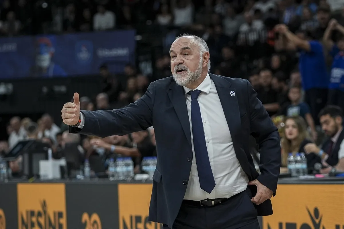 Anadolu Efes - Panathinaikos Maçı Turkcell Gelişim Merkezi’nde 2. kare