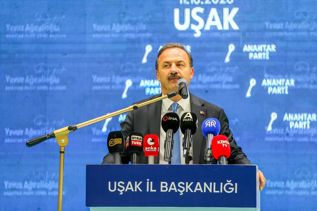 Anahtar Parti Genel Başkanı Ağıralioğlu Uşak’ta konuştu: 3. kare