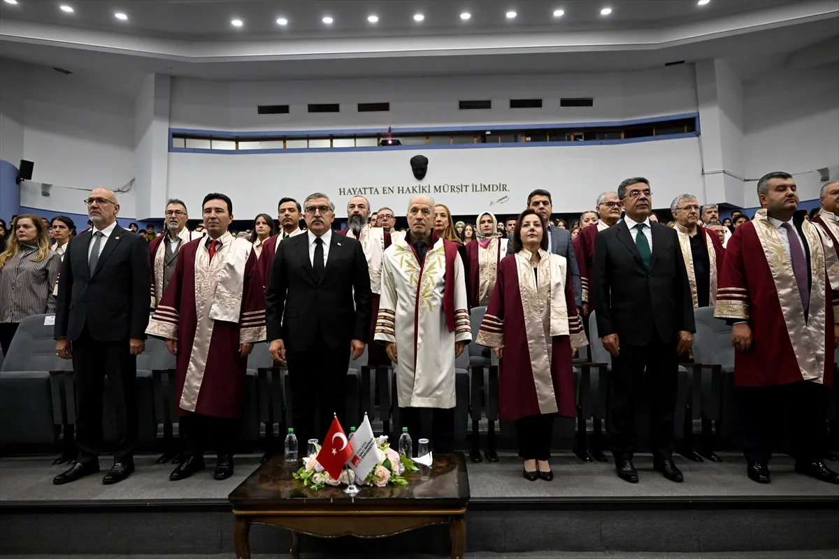 Ankara Hacı Bayram Veli Üniversitesi İktisadi ve İdari Bilimler Fakültesi Akademik Yılı Açılış Töreni 4. kare