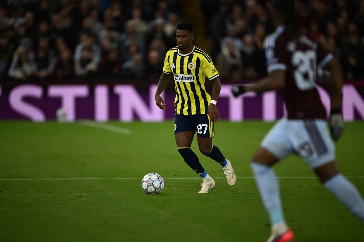 Fenerbahçe, Villa Park’ta Aston Villa ile karşı karşıya geldi 3. kare