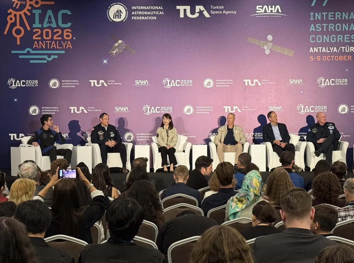 Astronotlar uzay yolculuklarının güvenliğini IAC 2026’da değerlendirdi Astronotlar uzay yolculuklarının güvenliğini IAC 2026’da değerlendirdi