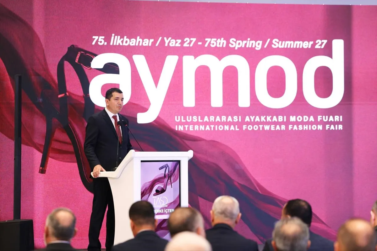 AYMOD Uluslararası Ayakkabı Moda Fuarı kapılarını açtı AYMOD Uluslararası Ayakkabı Moda Fuarı kapılarını açtı