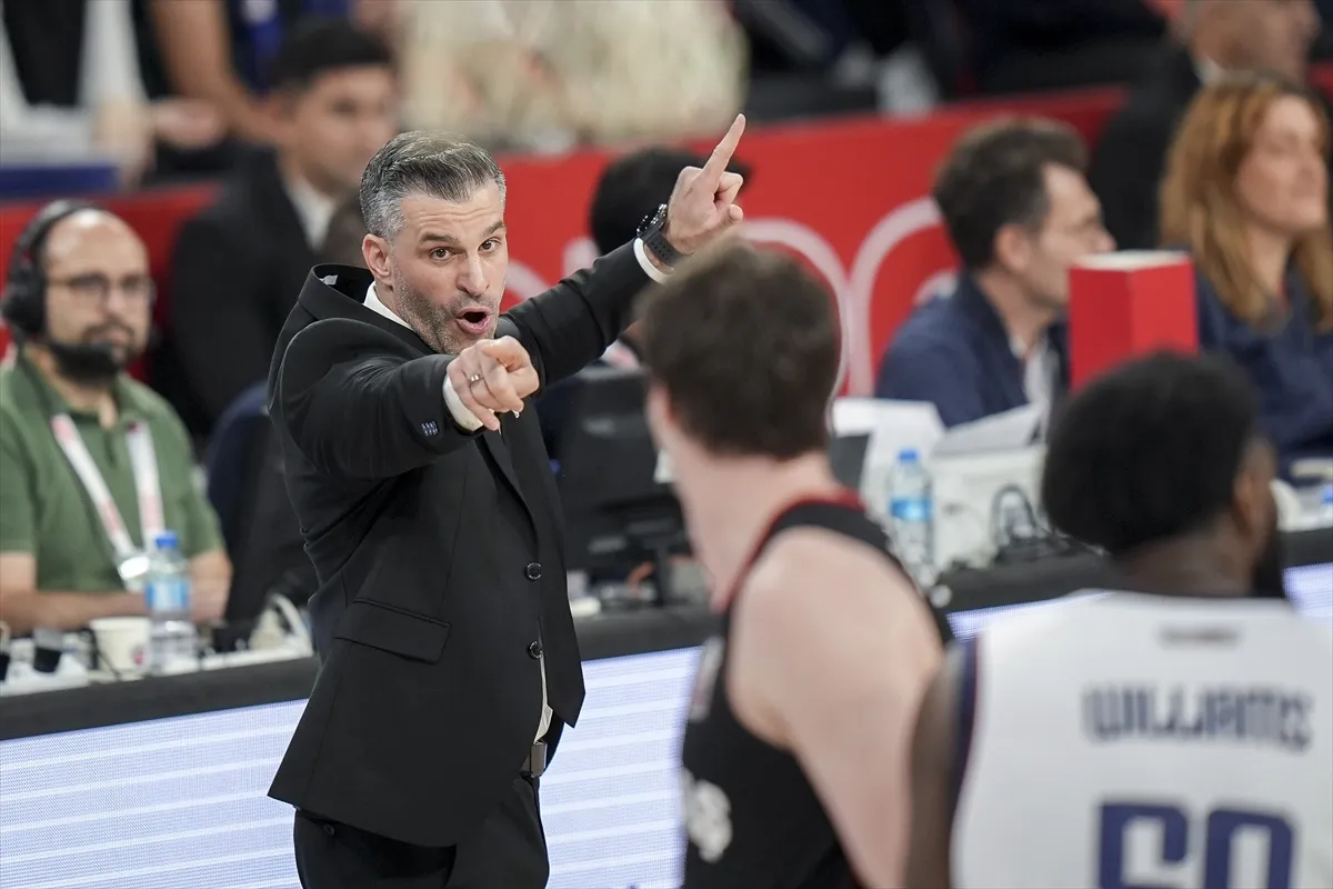 Bahçeşehir Koleji - Beşiktaş 4. kare
