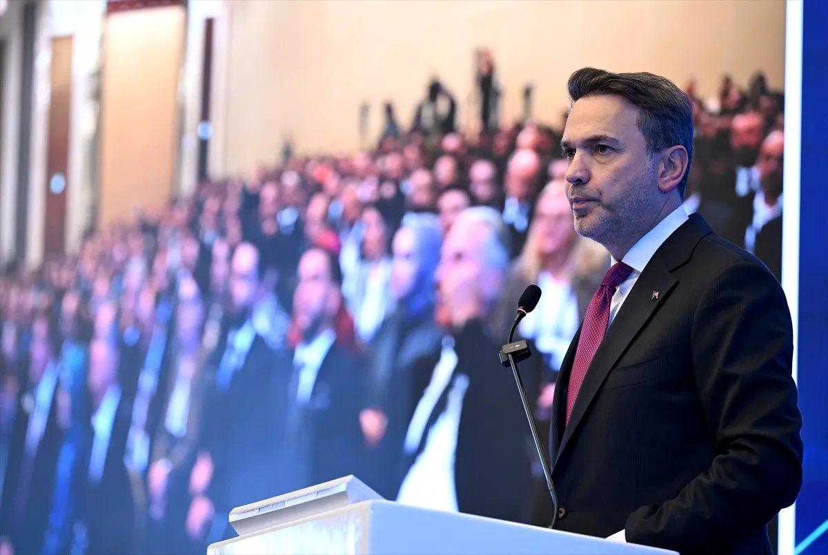 Bakan Bayraktar: Milli Enerji 2040 vizyonu 5 Kasım’da açıklanacak Bakan Bayraktar: Milli Enerji 2040 vizyonu 5 Kasım’da açıklanacak