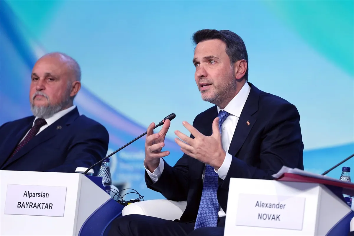 Bakan Bayraktar, Moskova’da Rus enerji yetkilileriyle görüştü