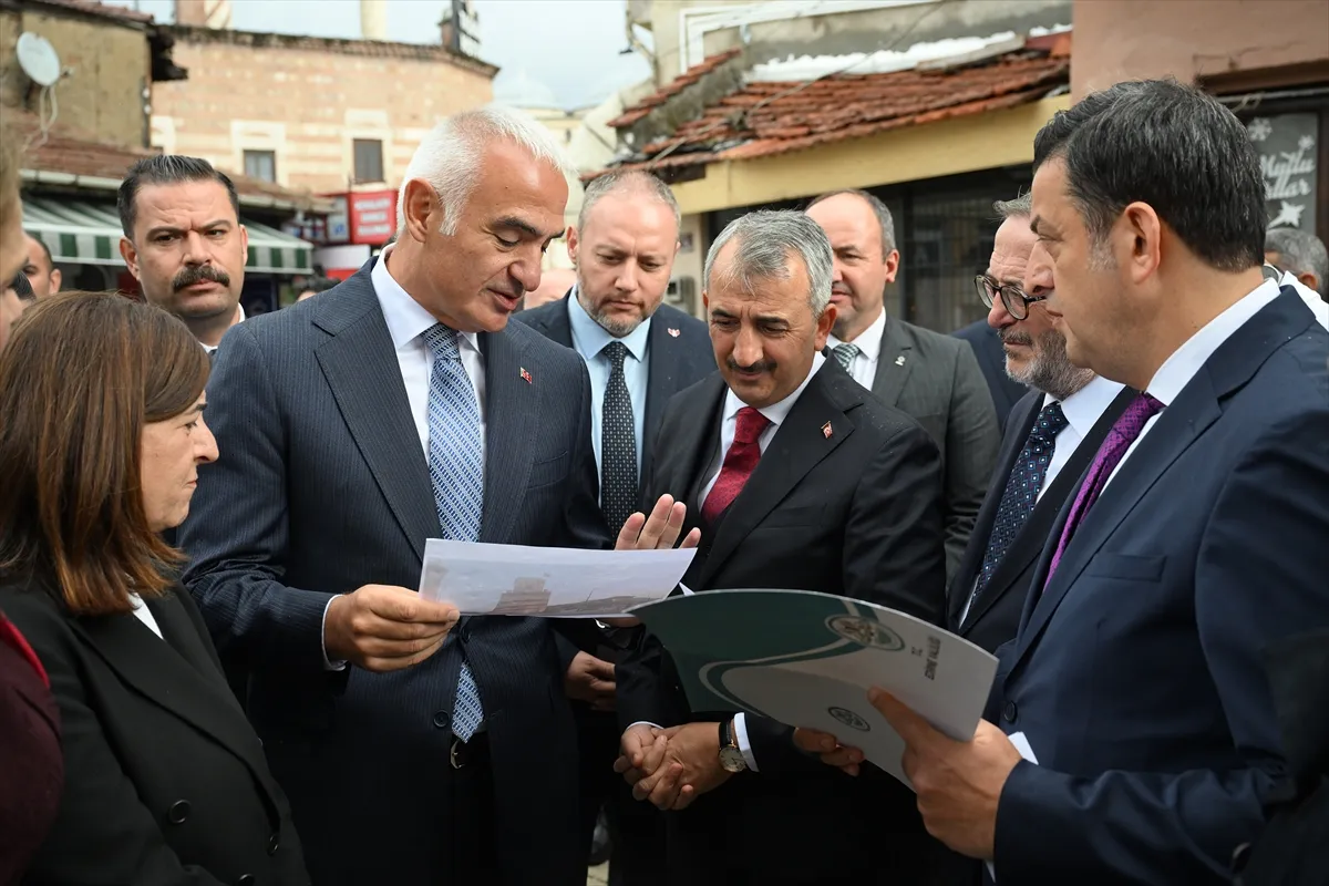 Bakan Ersoy Edirne’de kütüphane açılışında konuştu