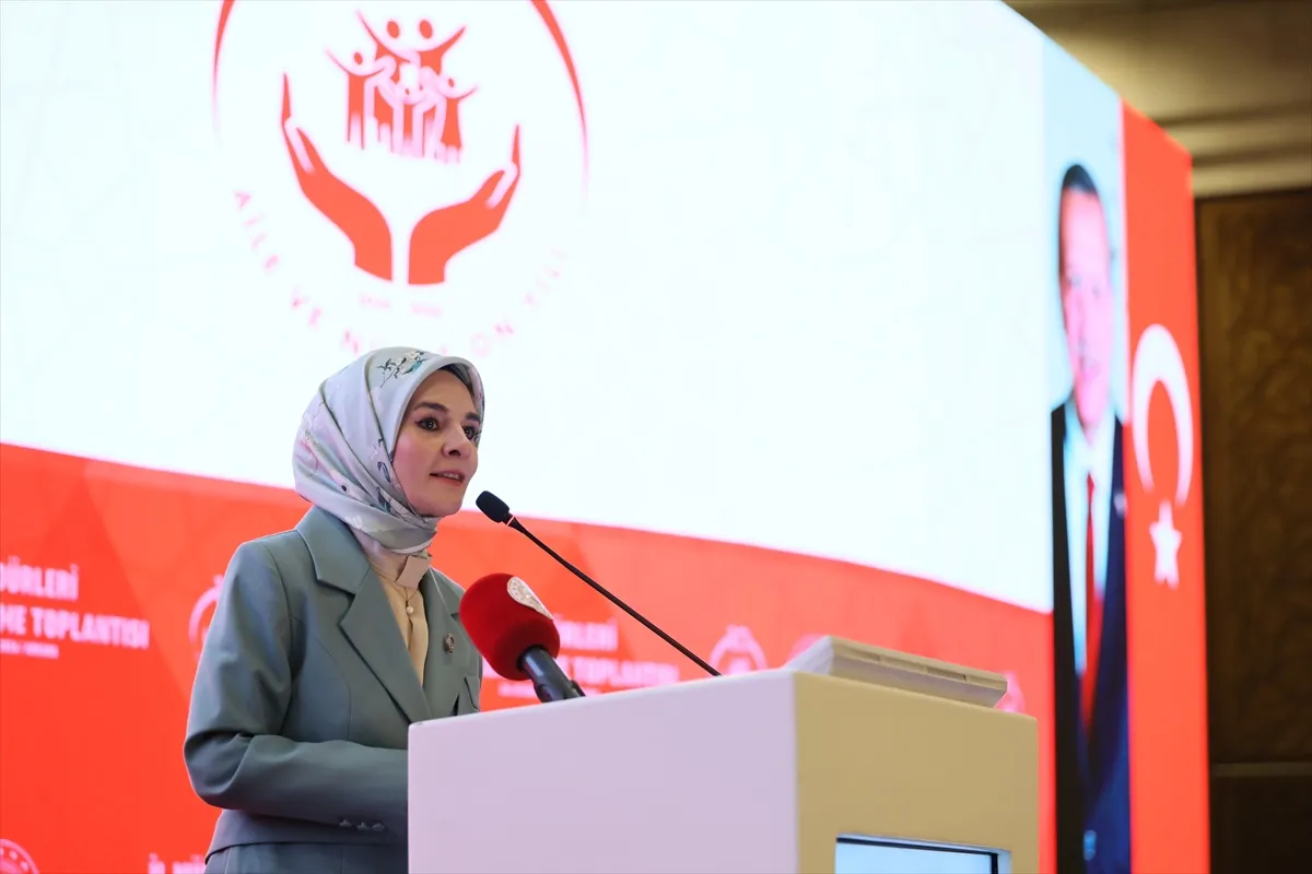 Bakan Göktaş, İl Müdürleri Değerlendirme Toplantısı’nda konuştu Bakan Göktaş, İl Müdürleri Değerlendirme Toplantısı’nda konuştu