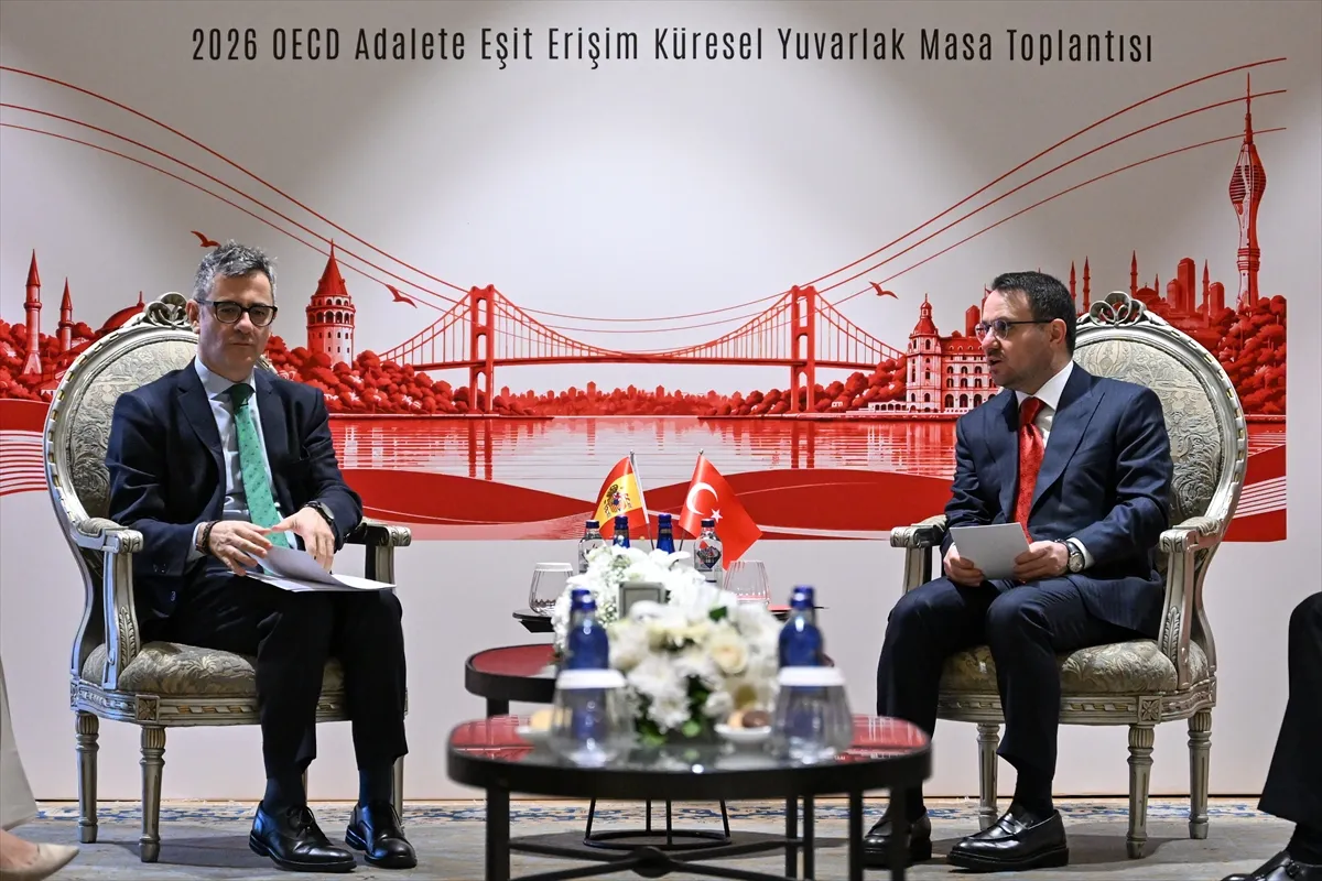 Bakan Gürlek İstanbul’daki OECD Toplantısı kapsamında 4 ülkeden mevkidaşıyla görüştü 3. kare
