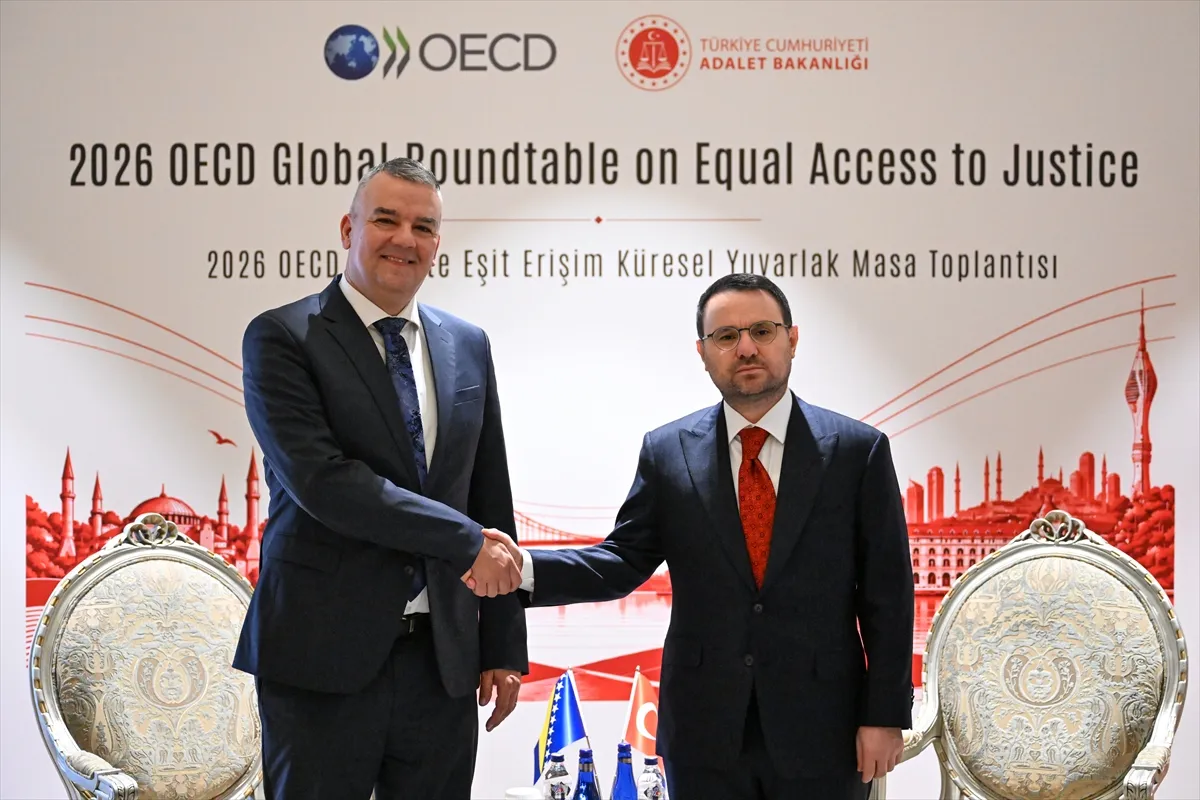 Bakan Gürlek İstanbul’daki OECD Toplantısı kapsamında 4 ülkeden mevkidaşıyla görüştü 6. kare