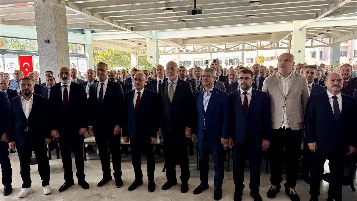 Bakan Işıkhan: 2027-2028 çerçeve protokolünü imzalayacağız Bakan Işıkhan: 2027-2028 çerçeve protokolünü imzalayacağız