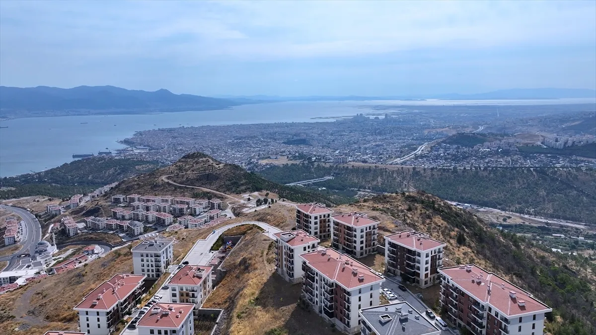 Bakan Kurum’dan İzmir depreminin 6. yılında kentsel dönüşüm vurgusu Bakan Kurum’dan İzmir depreminin 6. yılında kentsel dönüşüm vurgusu