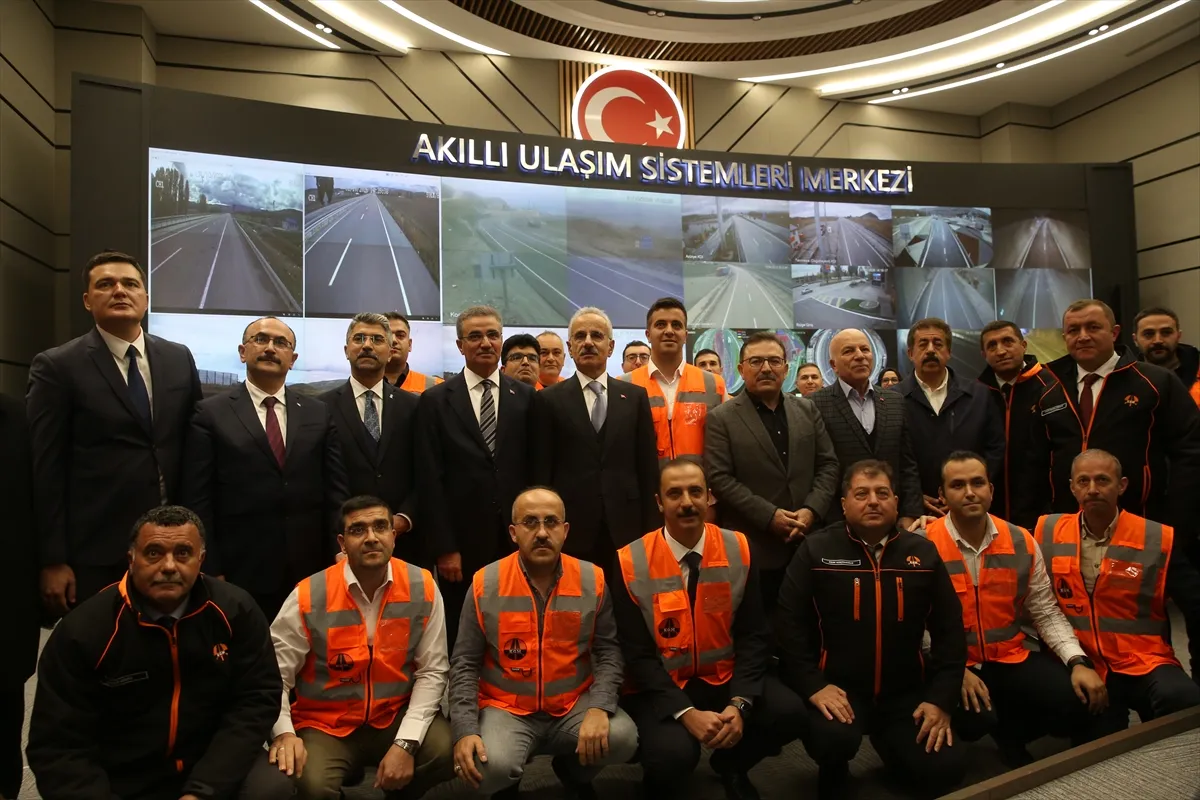 Bakan Uraloğlu Erzurum’da Akıllı Ulaşım Merkezini Açtı