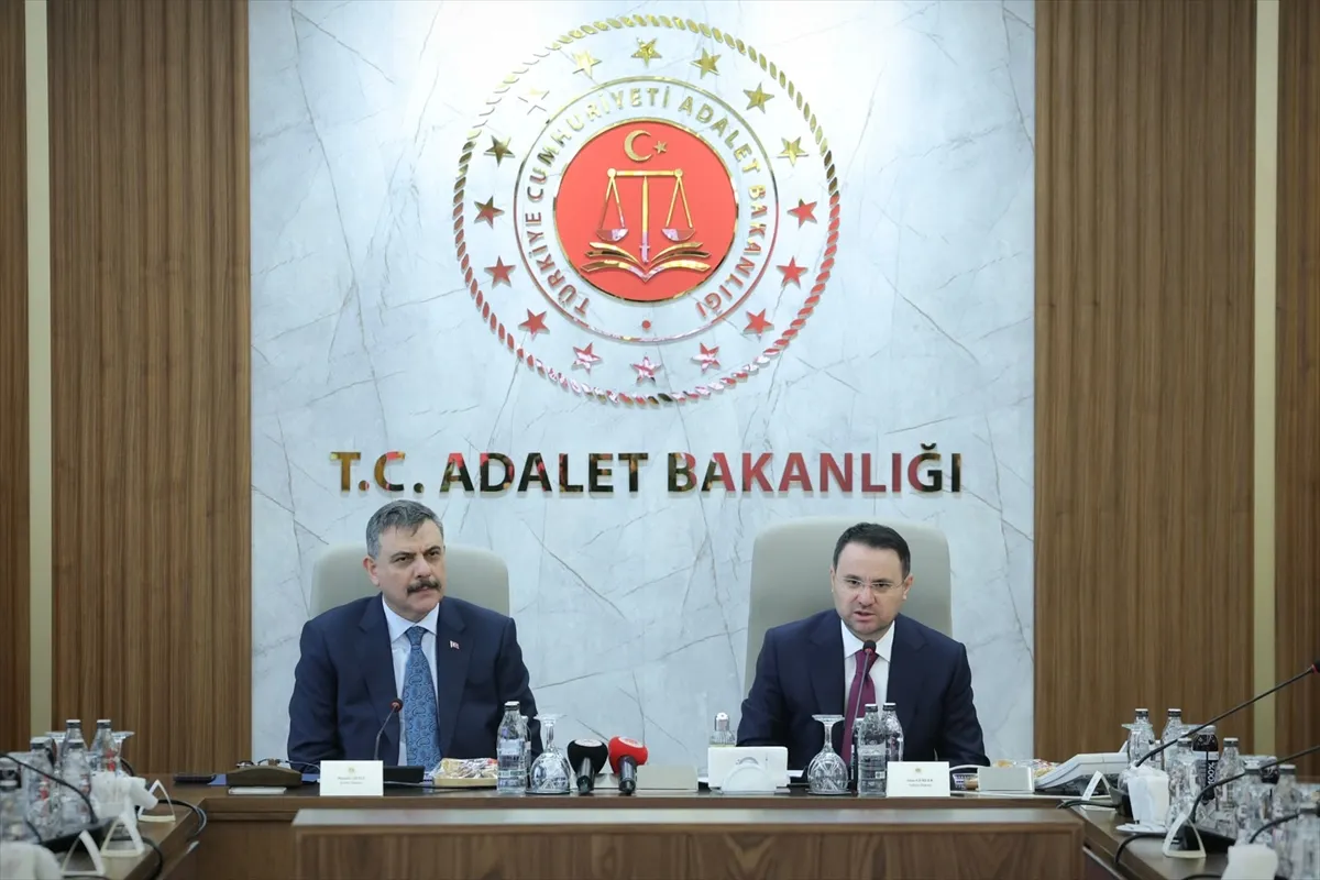 Bakanlar Gürlek ve Çiftçi, DOLUNAY Projesi için bir araya geldi Bakanlar Gürlek ve Çiftçi, DOLUNAY Projesi için bir araya geldi