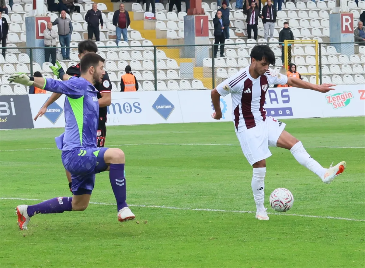 Bandırmaspor - Ekenler Beton Sivasspor maçından kare 5. kare