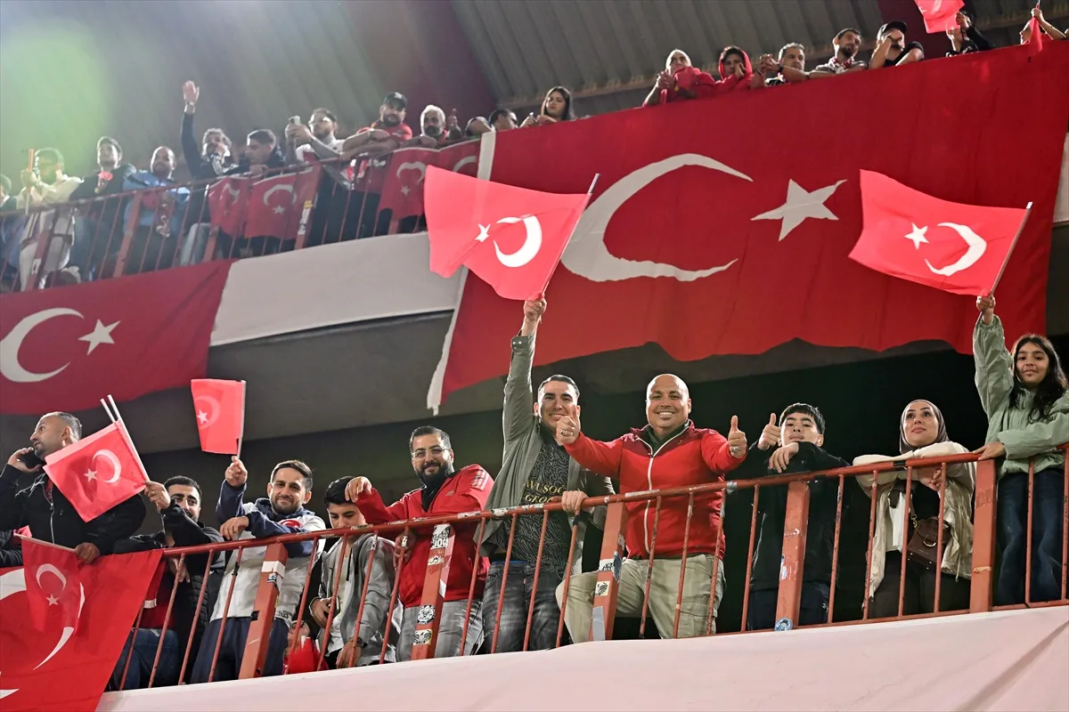 Belçika-Türkiye maçının hakem ve takım kadroları belli oldu... Belçika-Türkiye maçının hakem ve takım kadroları belli oldu...