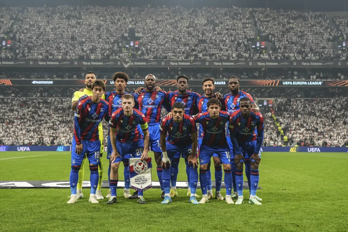 Beşiktaş - Crystal Palace maçı Tüpraş Stadı’nda oynanıyor 3. kare