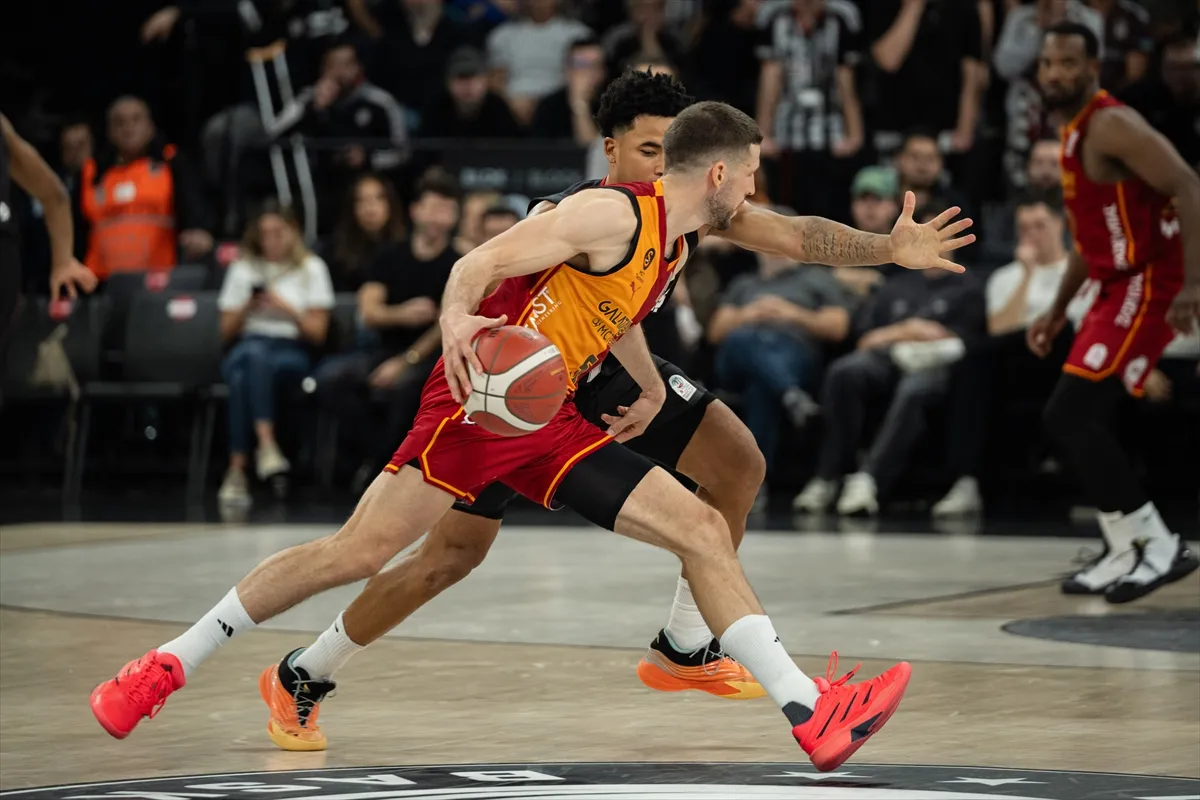 Beşiktaş - Galatasaray MCT Technic maçı Basketbol Süper Ligi’nde 4. kare