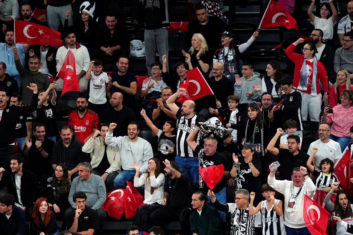 Beşiktaş - Olympiakos maçı Basketbol Avrupa Ligi’nde oynandı 7. kare