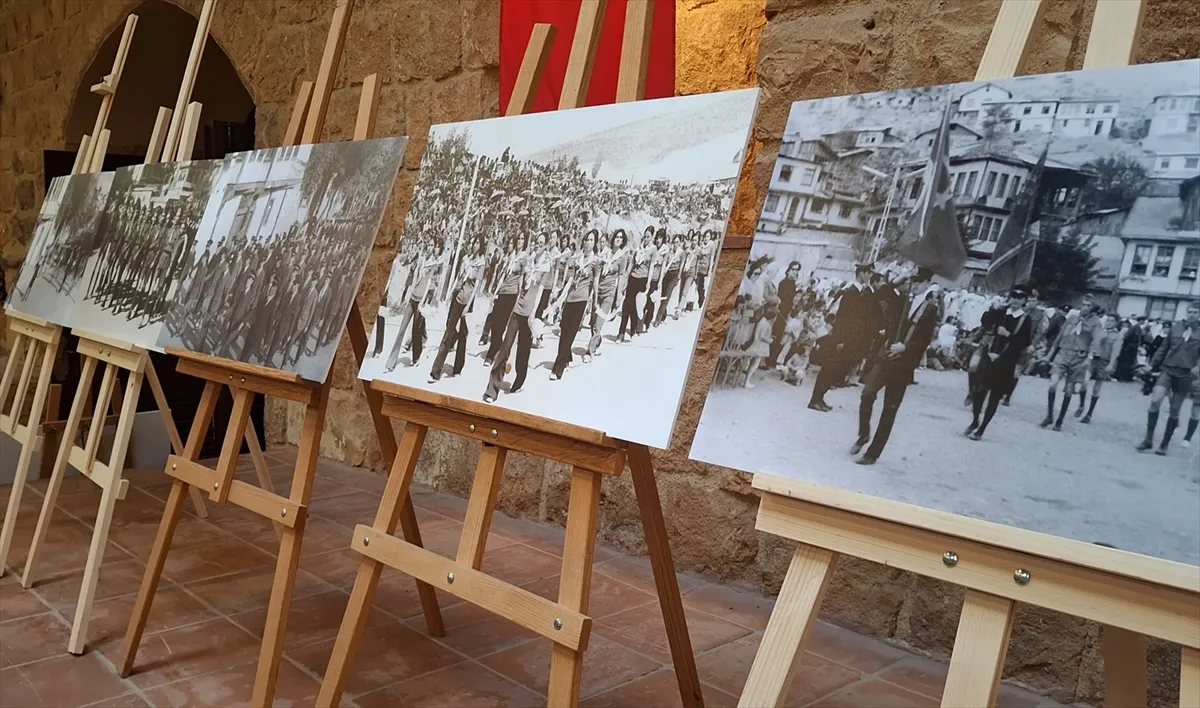 Beypazarı’nda Fotoğraflarla Cumhuriyet Bayramı sergisi açıldı