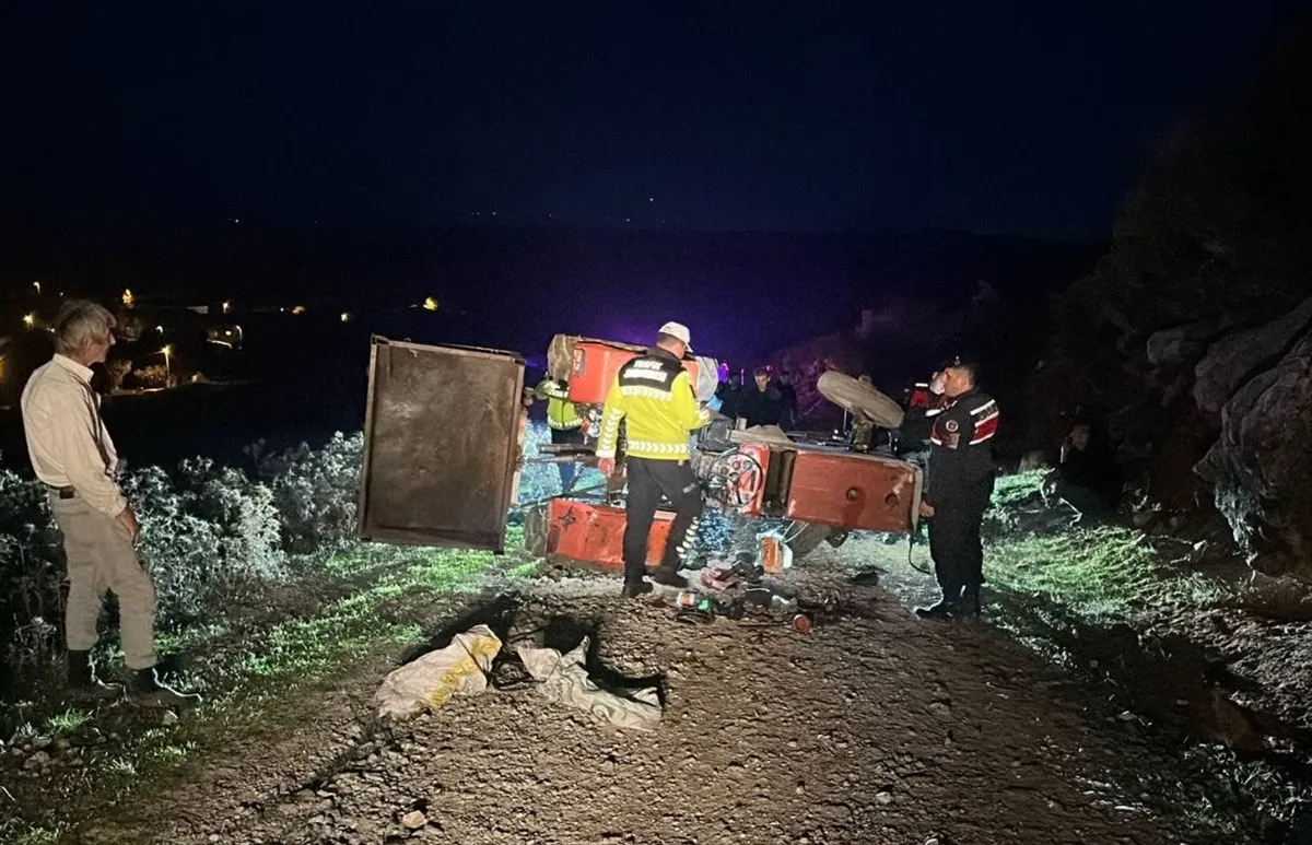 Bilecik’te devrilen traktörün sürücüsü öldü Bilecik’te devrilen traktörün sürücüsü öldü