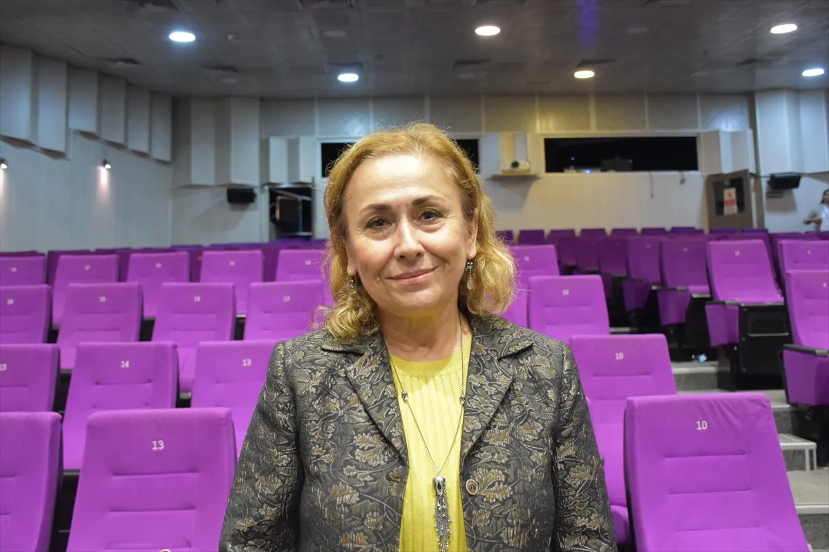 BİR NEFES BİN ZEHİR - Elektronik sigara gençler arasında sosyalleşme aracına dönüşmemeli uyarısı