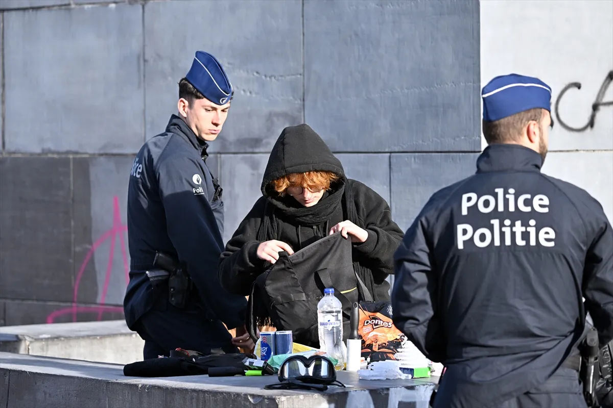 Brüksel’de hükümet karşıtı gösteriye biber gazlı müdahale