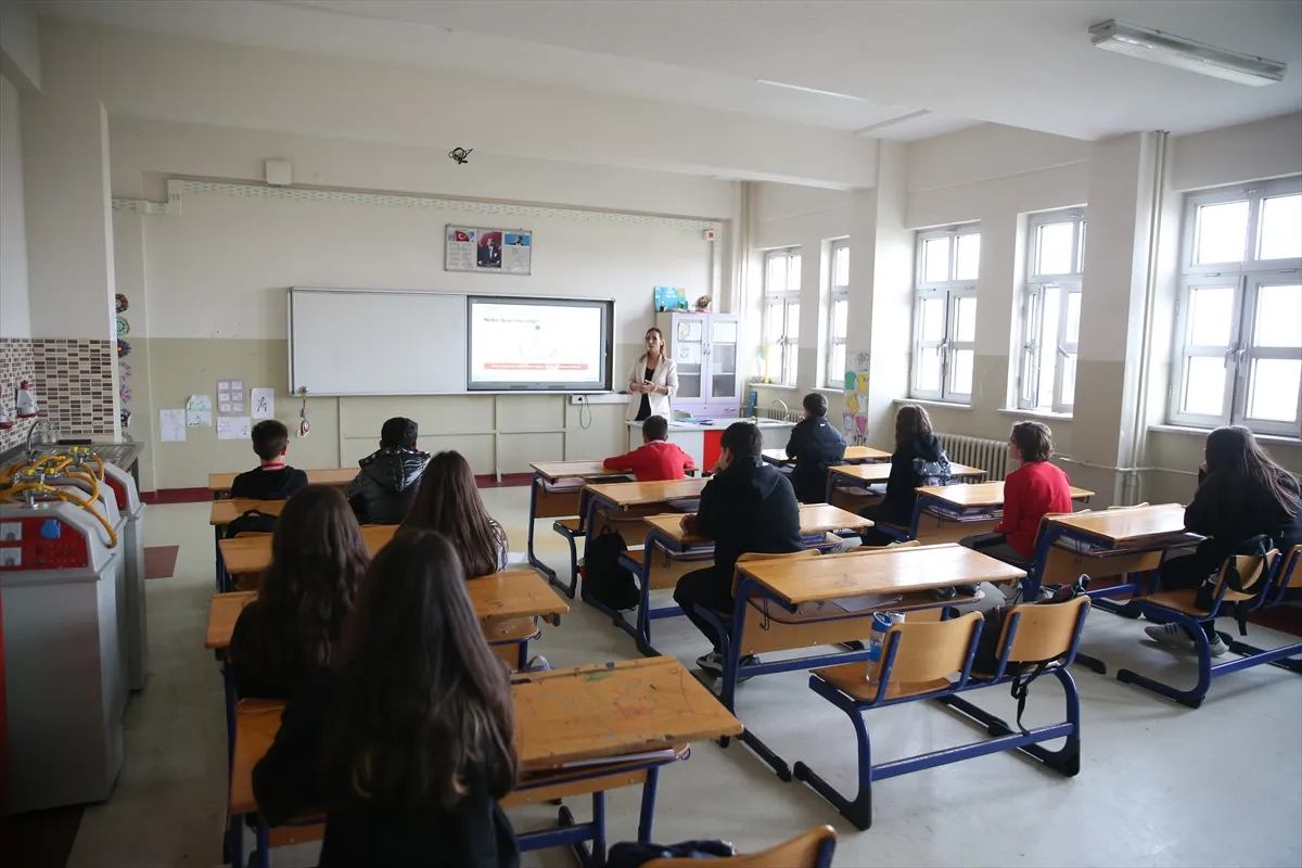 Bursa’da akran zorbalığına karşı dijital erken uyarı sistemi geliştirildi