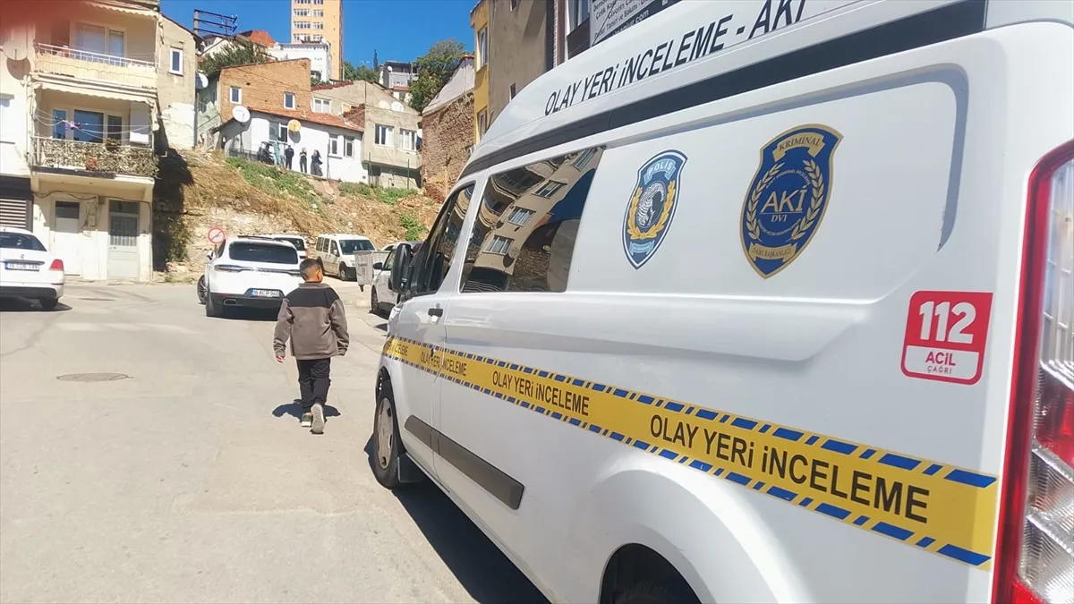 Bursa’da evlerinde ölü bulunan çiftle ilgili gözaltına alınan şüpheli adliyeye sevk edildi