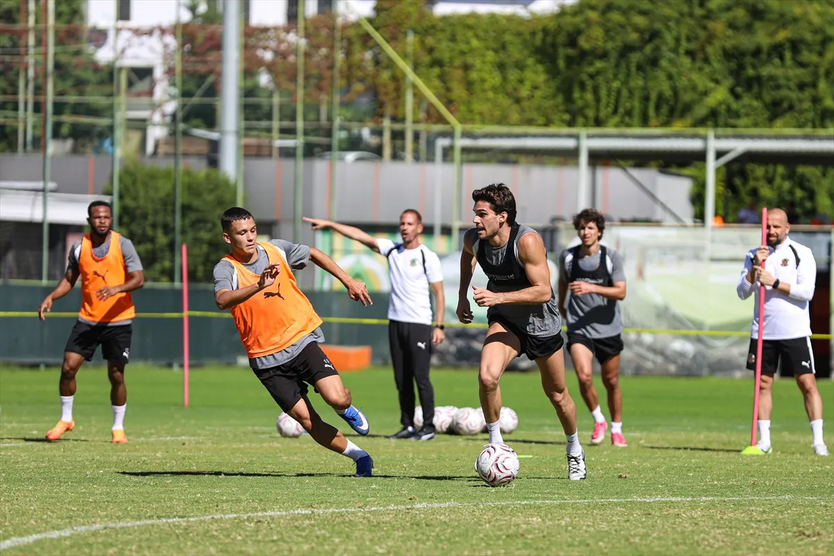 Corendon Alanyaspor, Kocaelispor maçının hazırlıklarına başladı Corendon Alanyaspor, Kocaelispor maçının hazırlıklarına başladı