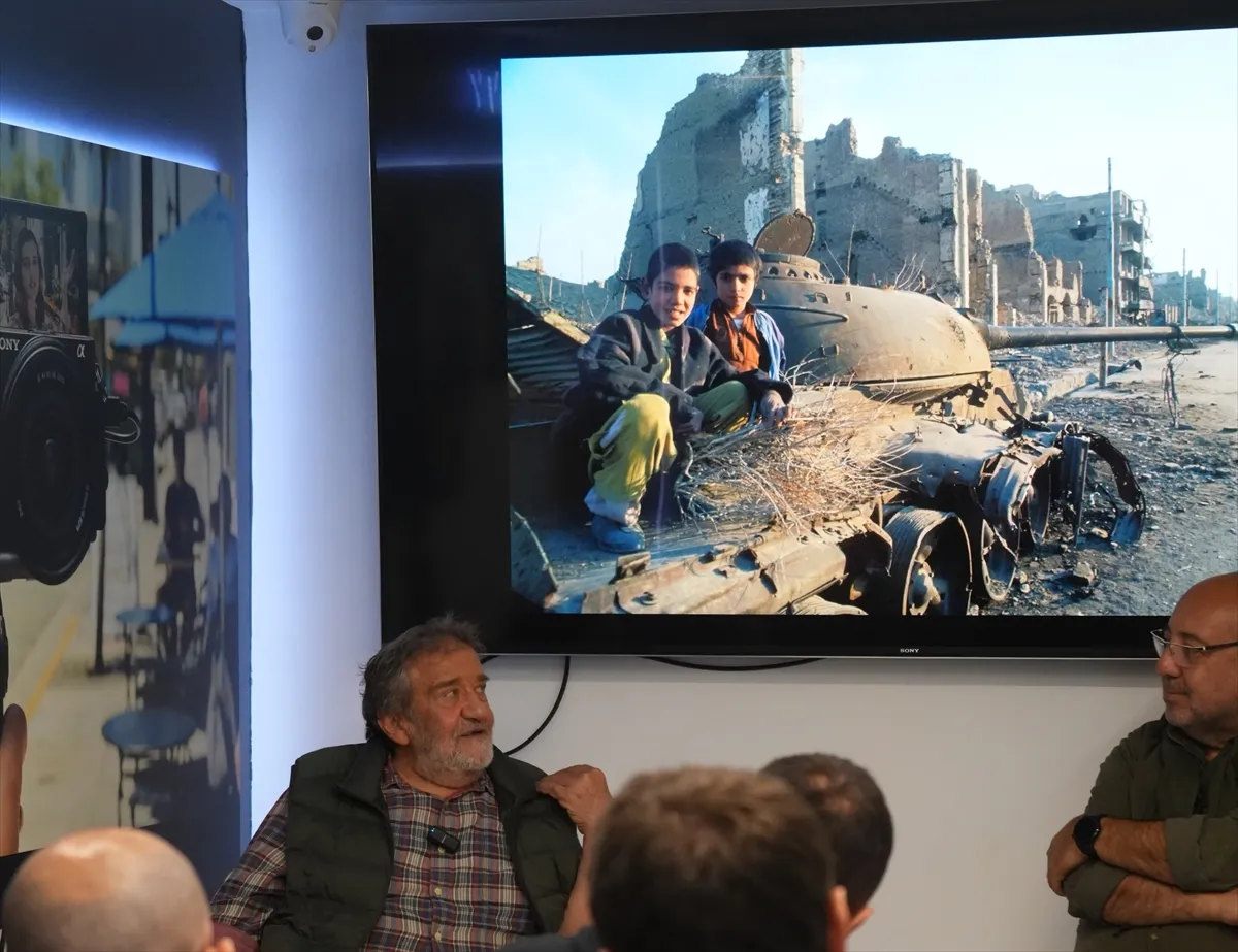 Coşkun Aral, foto muhabirliği kariyerindeki hikayelerini söyleşide anlattı Coşkun Aral, foto muhabirliği kariyerindeki hikayelerini söyleşide anlattı