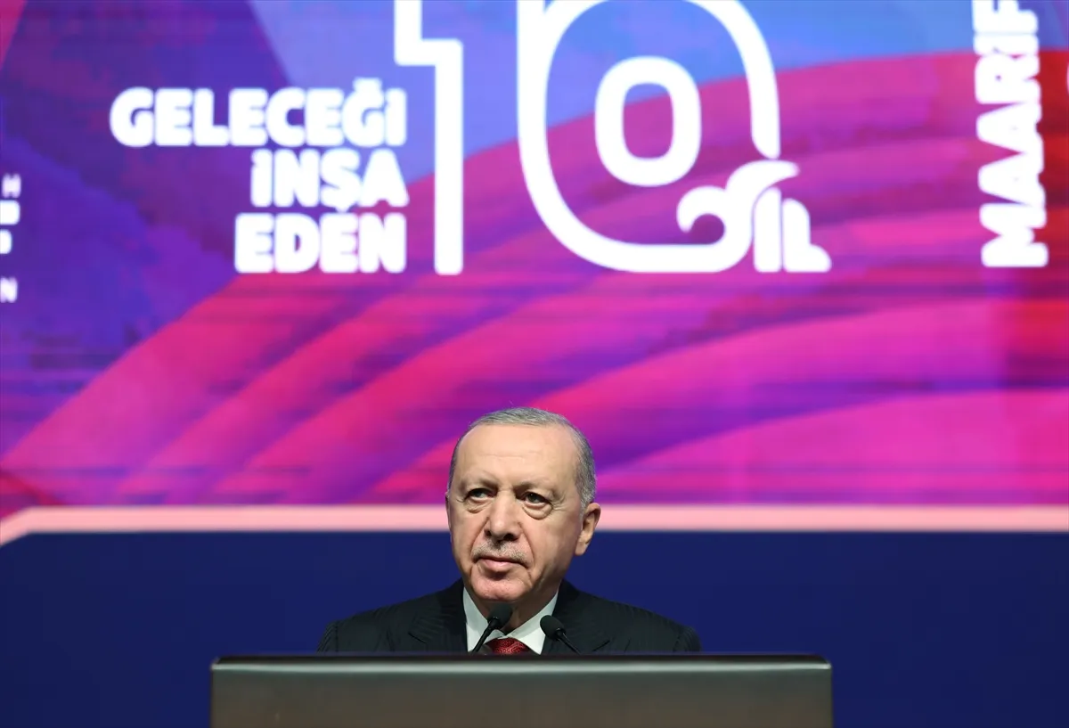 Cumhurbaşkanı Erdoğan, Türkiye Maarif Vakfı 10. Yıl Programı’nda konuştu: (2)