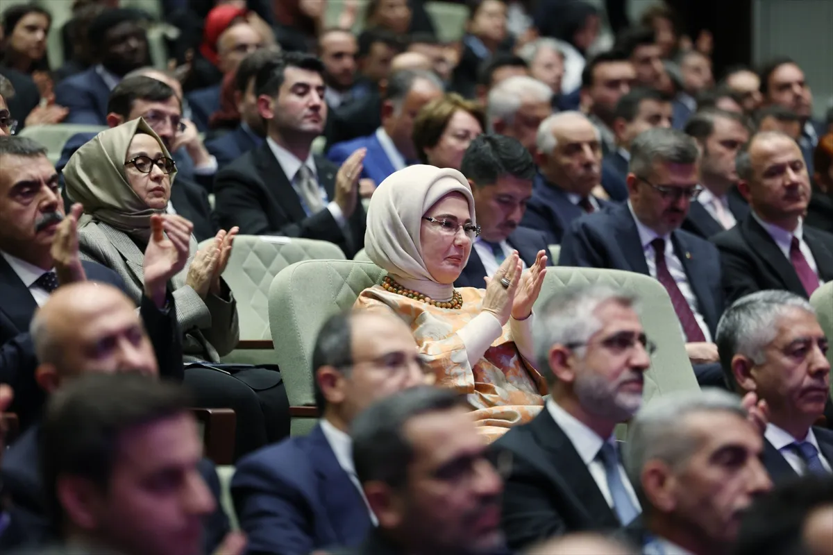 Cumhurbaşkanı Erdoğan, Türkiye Maarif Vakfı 10. Yıl Programı’nda konuştu: (2)