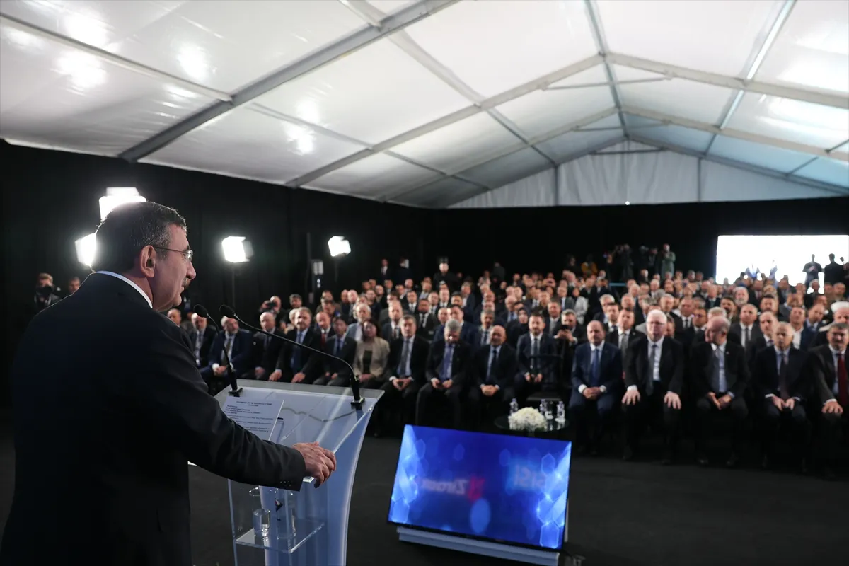 Cumhurbaşkanı Yardımcısı Yılmaz, DESU Medikal Üretim Tesisi Açılış Töreni’nde konuştu