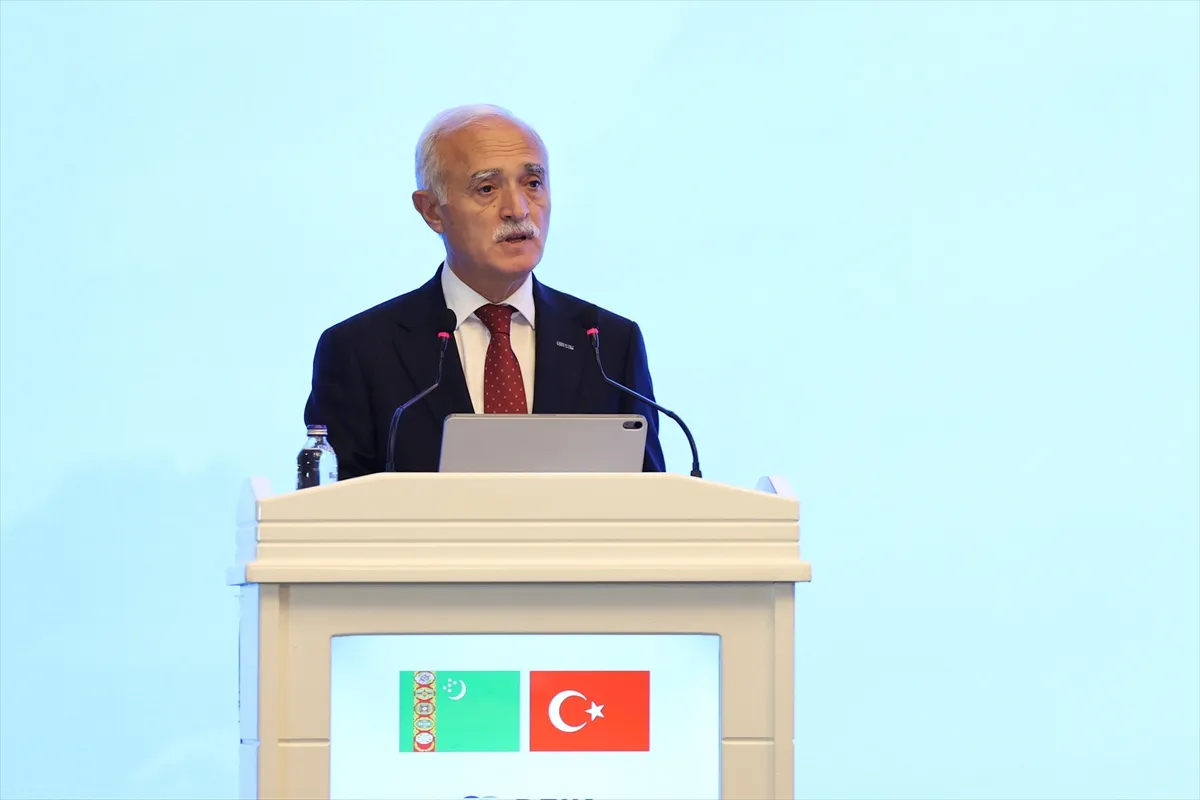 DEİK’ten Ankara’da Berdimuhammedov’a Stratejik Dostluk Nişanı DEİK’ten Ankara’da Berdimuhammedov’a Stratejik Dostluk Nişanı