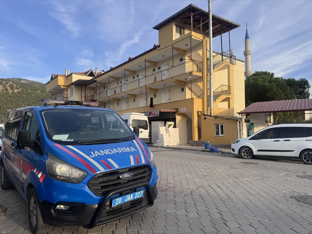 Denizli’de yaşlı çift pansiyonda ölü bulundu Denizli’de yaşlı çift pansiyonda ölü bulundu