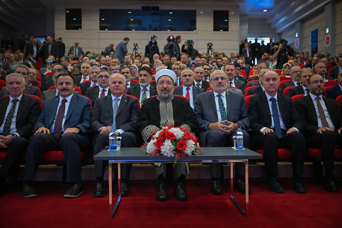 Diyanet İşleri Başkanı Arpaguş, Camiler ve Din Görevlileri Haftası Tanıtım Toplantısı’nda konuştu Diyanet İşleri Başkanı Arpaguş, Camiler ve Din Görevlileri Haftası Tanıtım Toplantısı’nda konuştu