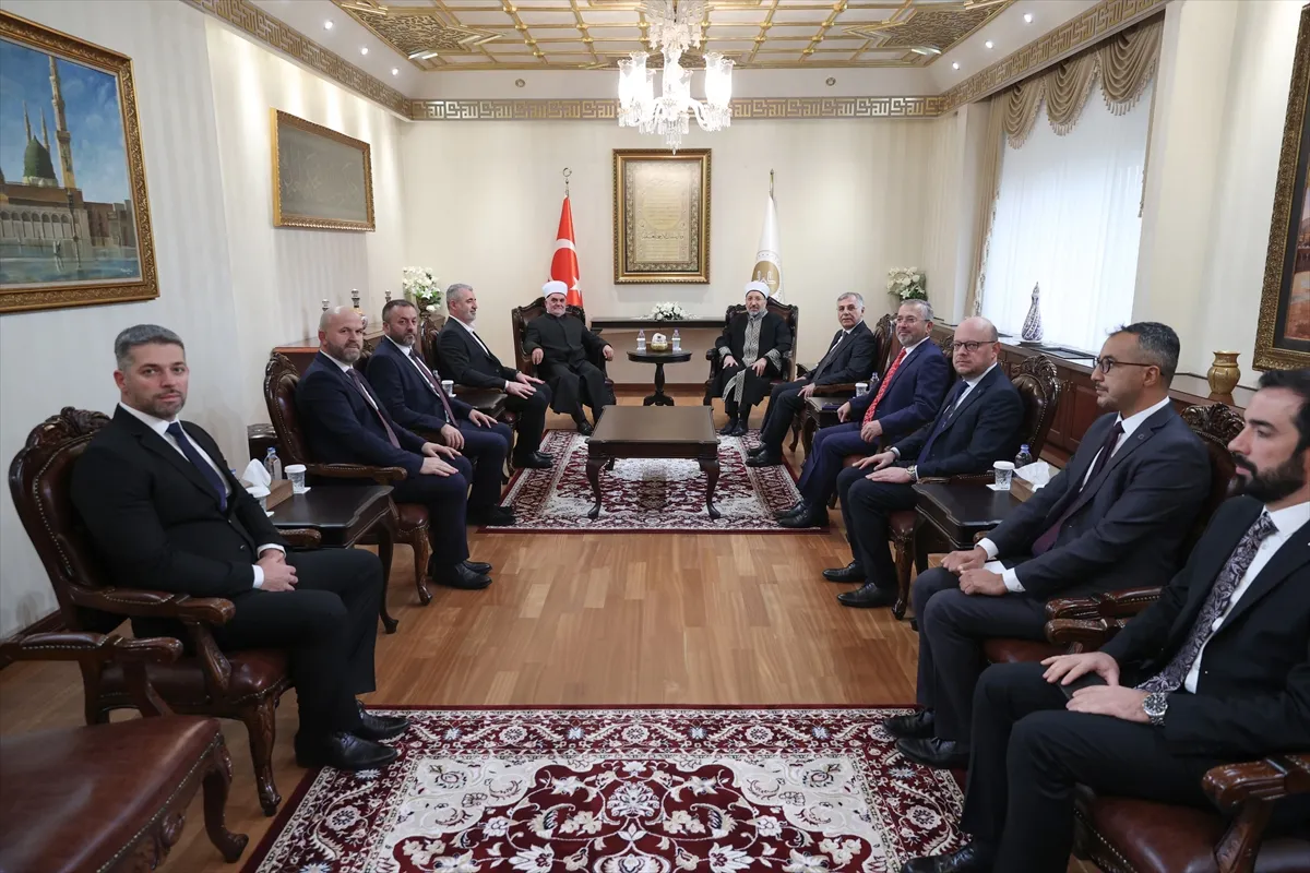 Diyanet İşleri Başkanı Arpaguş, Sırbistan İslam Birliği Meşihatı Başkanı Dudiç ile görüştü