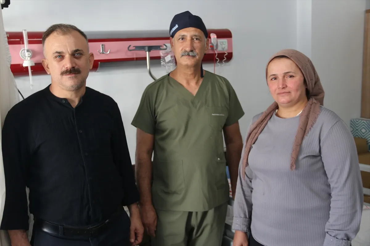 Emme güçlüğü yaşayan Dicle bebeğin kalbinden yumurta büyüklüğünde kitle çıkarıldı