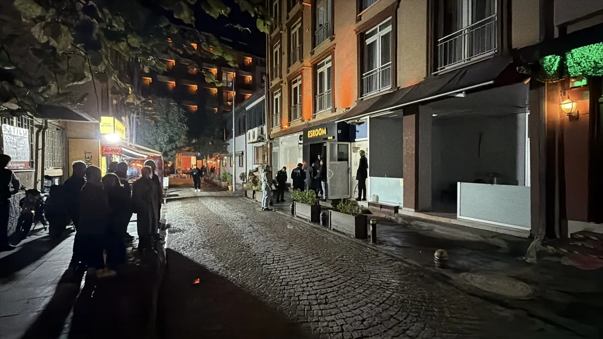 Eskişehir’de bir kişi sahibi olduğu otelin odasında ölü bulundu Eskişehir’de bir kişi sahibi olduğu otelin odasında ölü bulundu