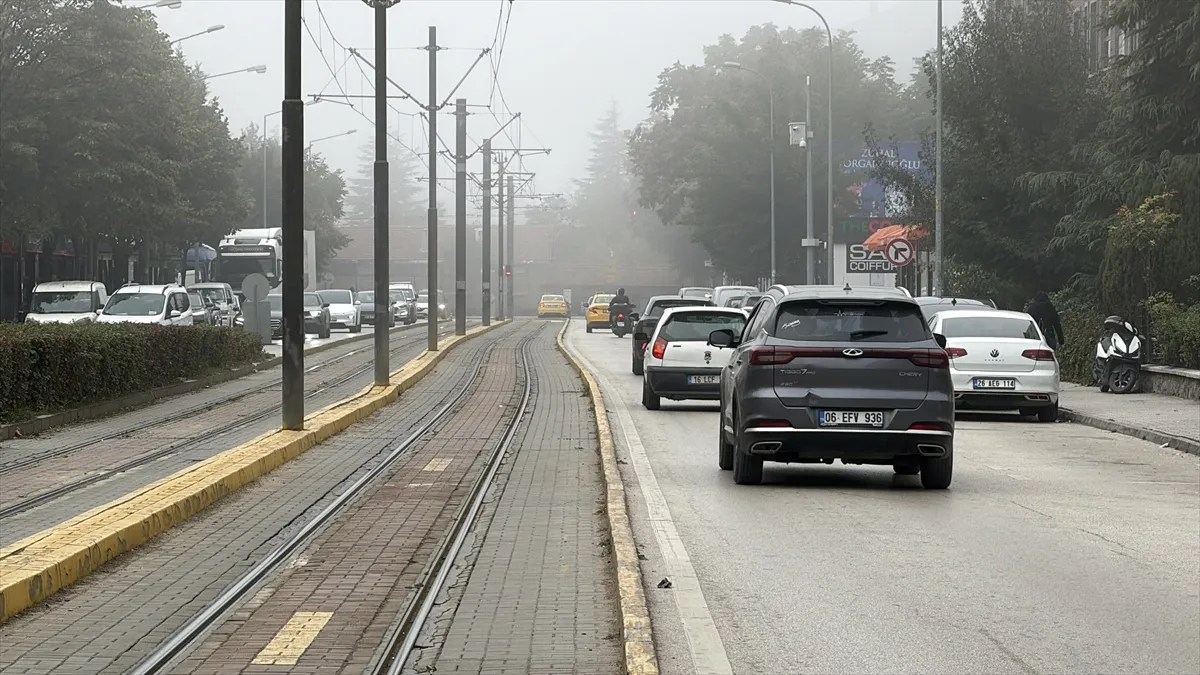 Eskişehir’de sis etkili oluyor